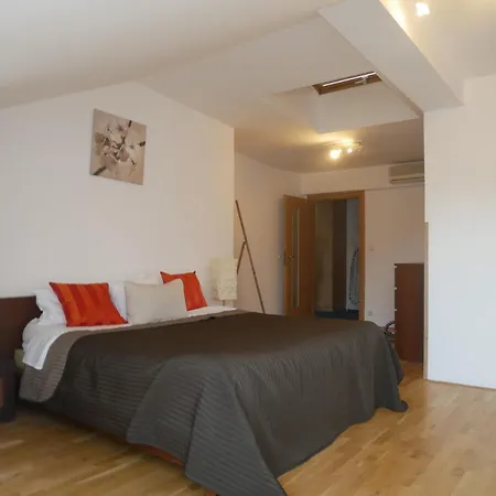 Beautiful In The City Center Appartement